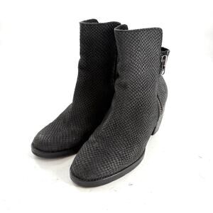 Seychelles Snake Embossed Ankle Boots 9 39 Gray Booties Western Glam Boho Zip